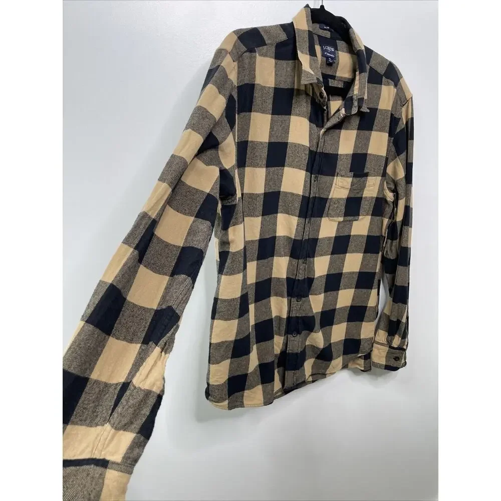 J. Crew Plaid Black Tan Flannel Button Up Shirt Pocket XL Lumber‎ Rugged Camp